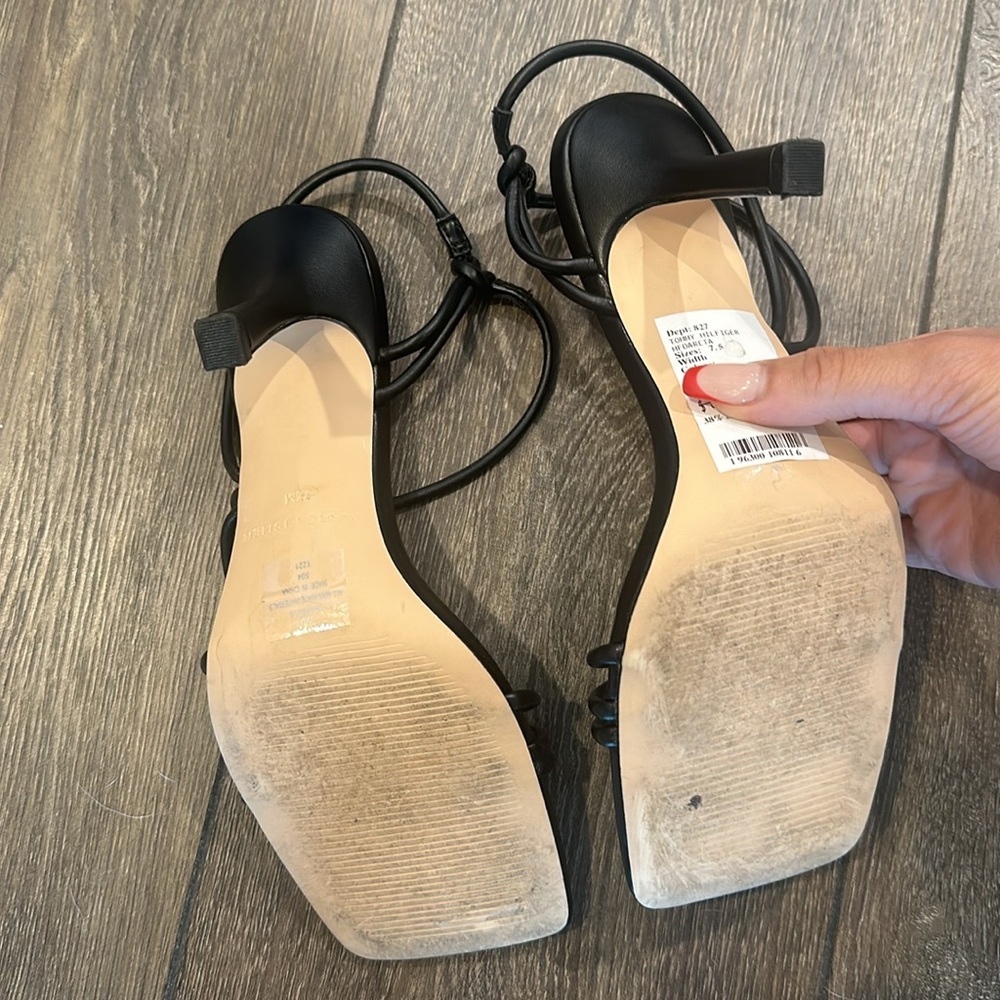 Marc Fisher Strappy Sandal Heel 7.5 Black - Picture 5 of 5